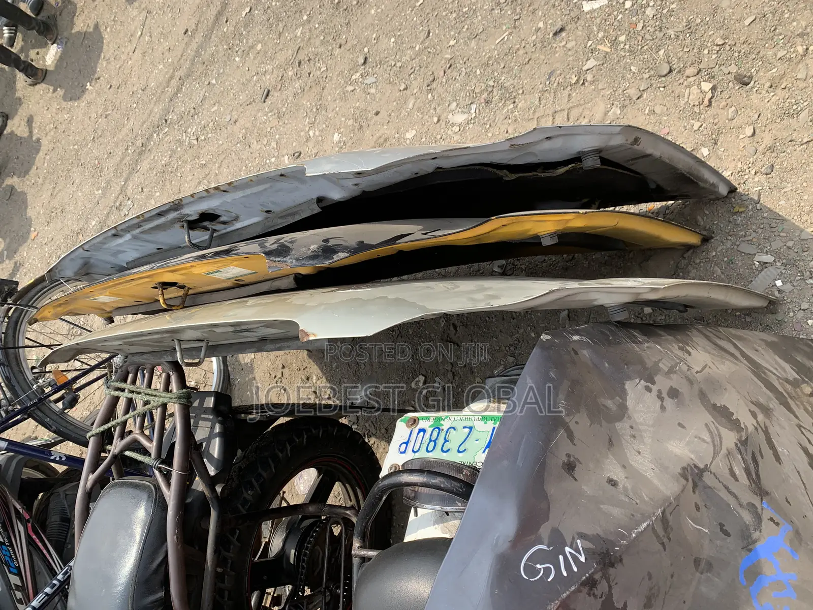 Toyota Corolla Bonnet 2005