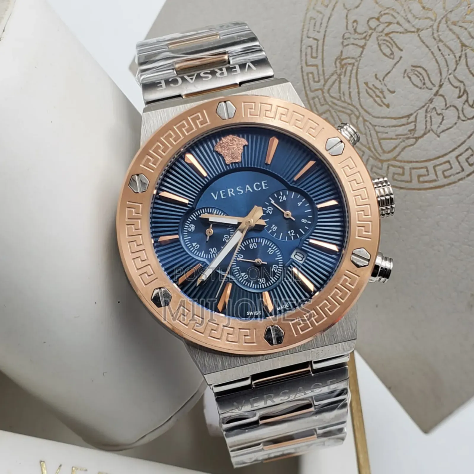 Versace Men Round Dial Watches