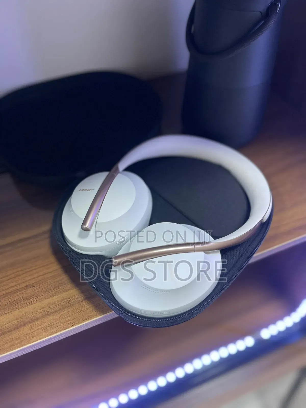 Bose NC 700 Bluetooth Headphone Used