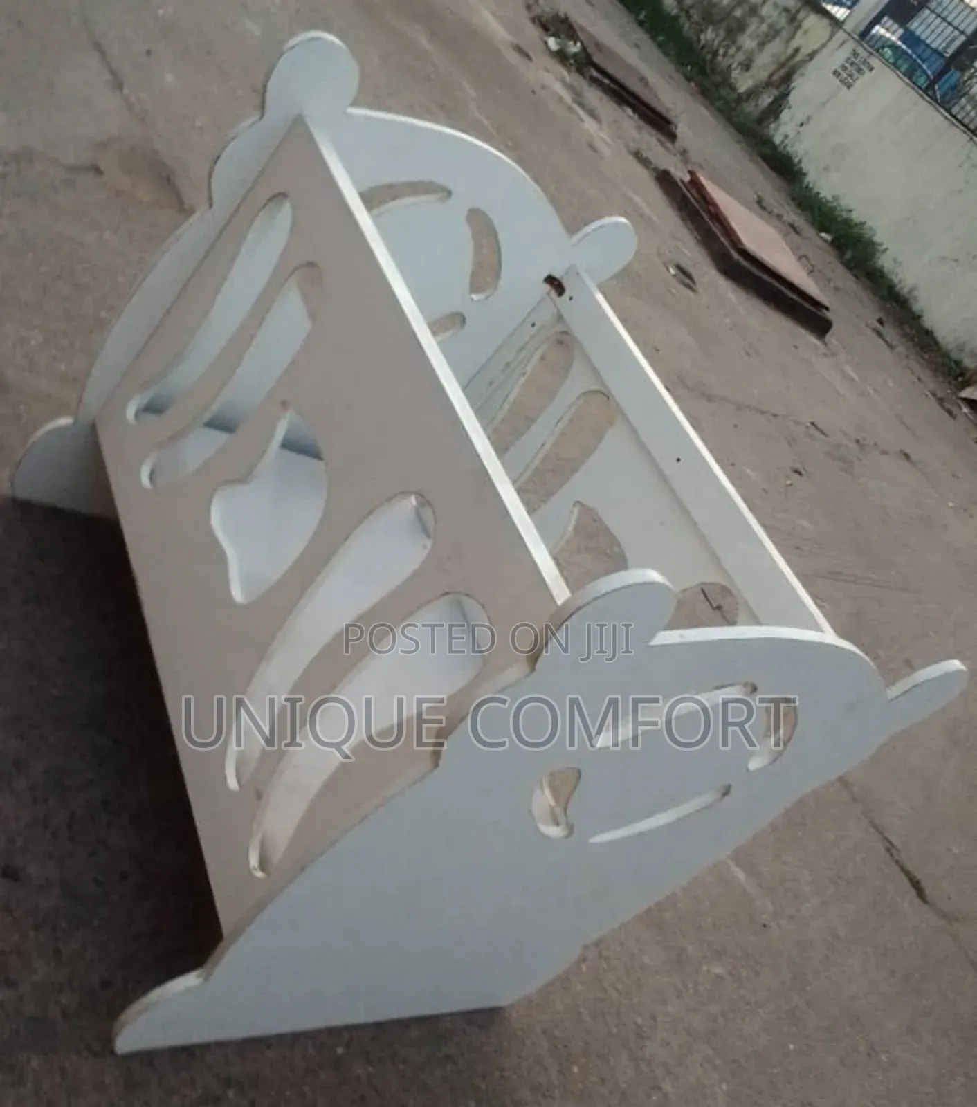 Top Quality Imported Baby Bed With Drawers