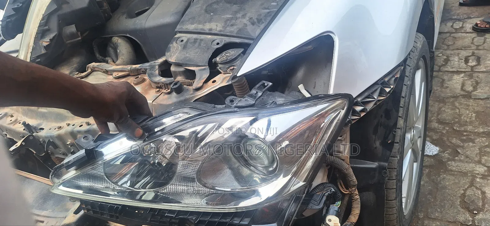 Headlamp Is250/Is350 2008 Charger Type