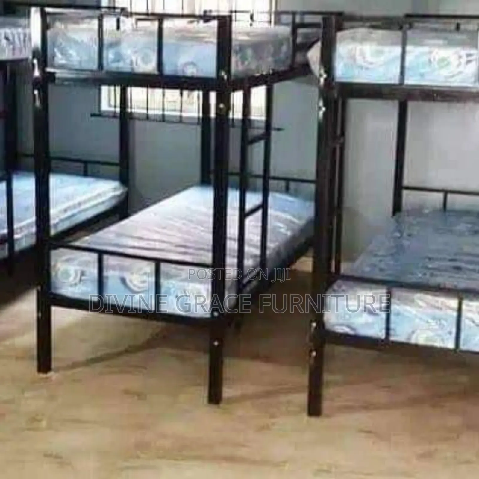 Detachable Bunk Bed With Mattresses