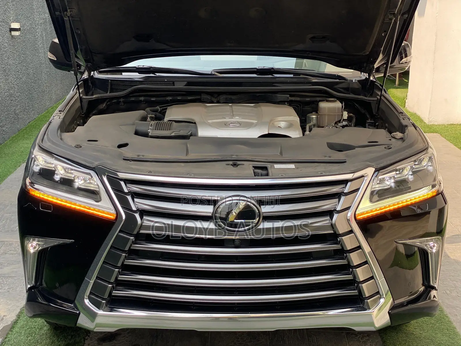 Lexus LX 2018 Black