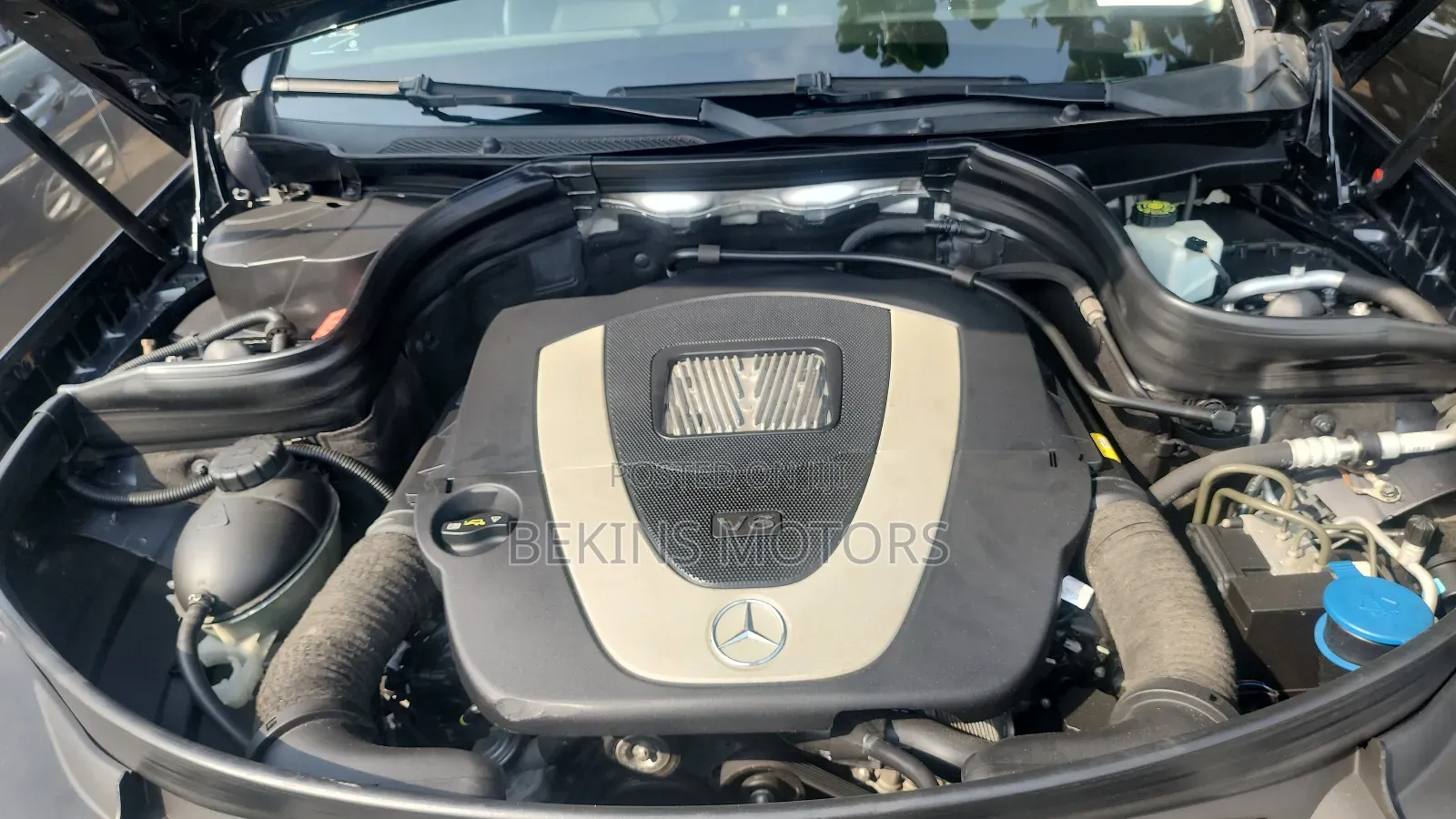 Mercedes-Benz GLK-Class 2010 Gray