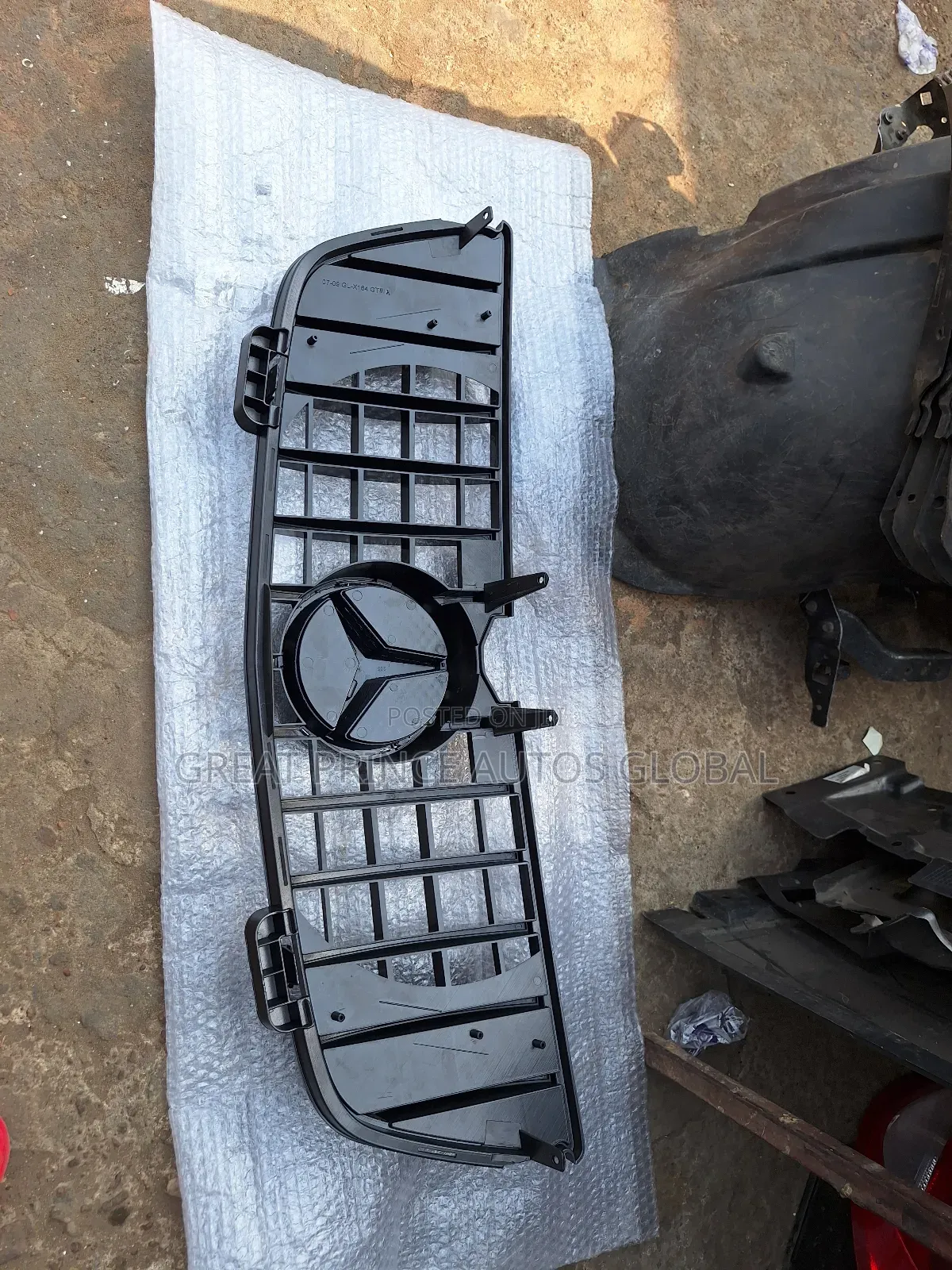 Front Grill GL 164 GT Design