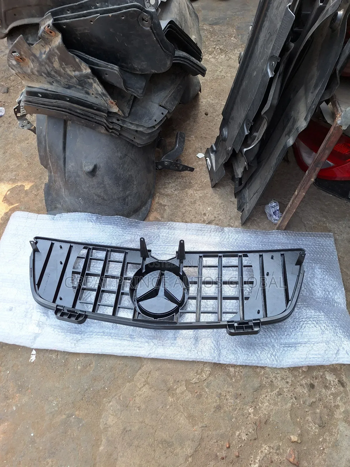 Front Grill GL 164 GT Design