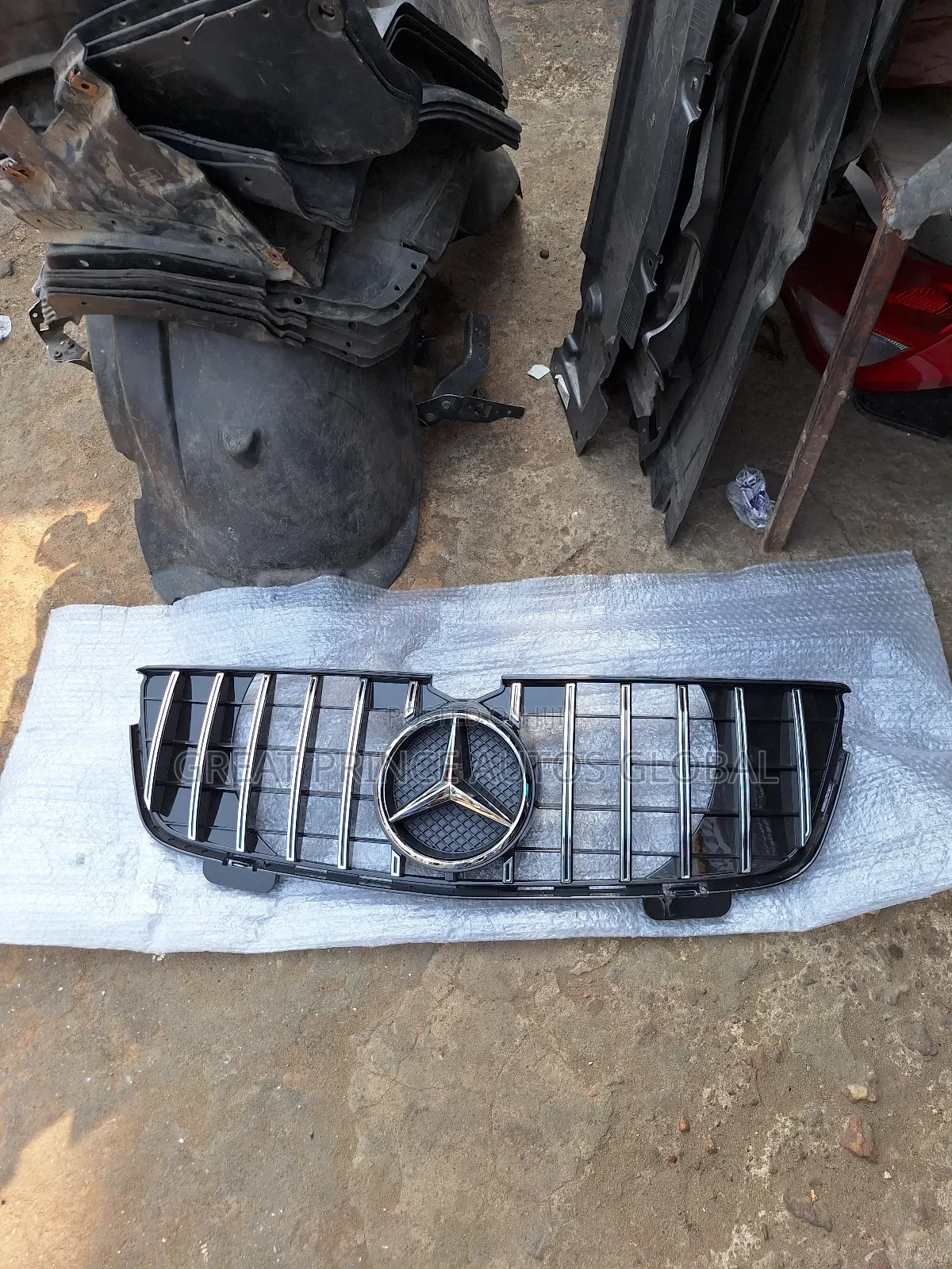 Front Grill GL 164 GT Design