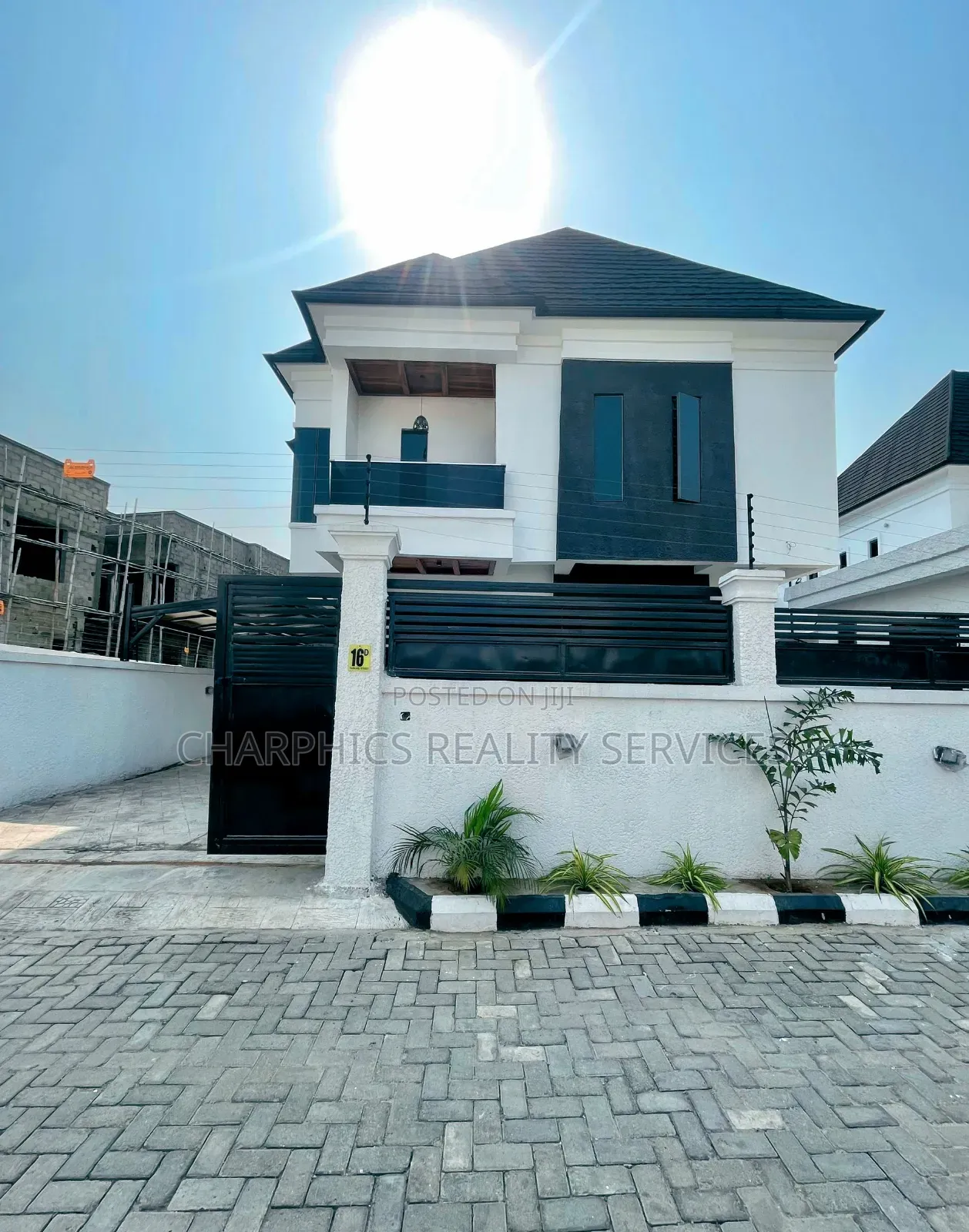 5bdrm Duplex in Lekki for sale