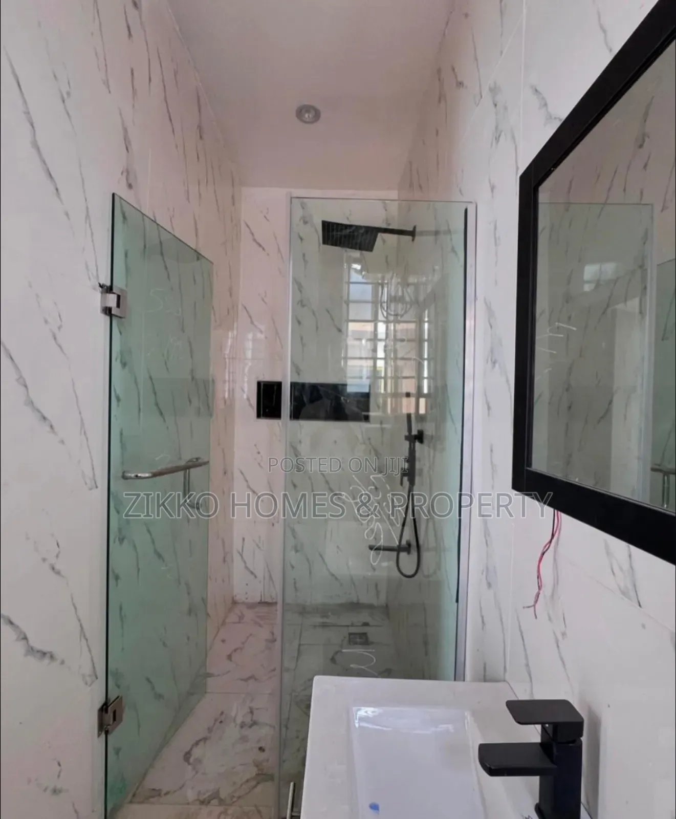 4bdrm Townhouse/Terrace in Ikota, Lekki for sale