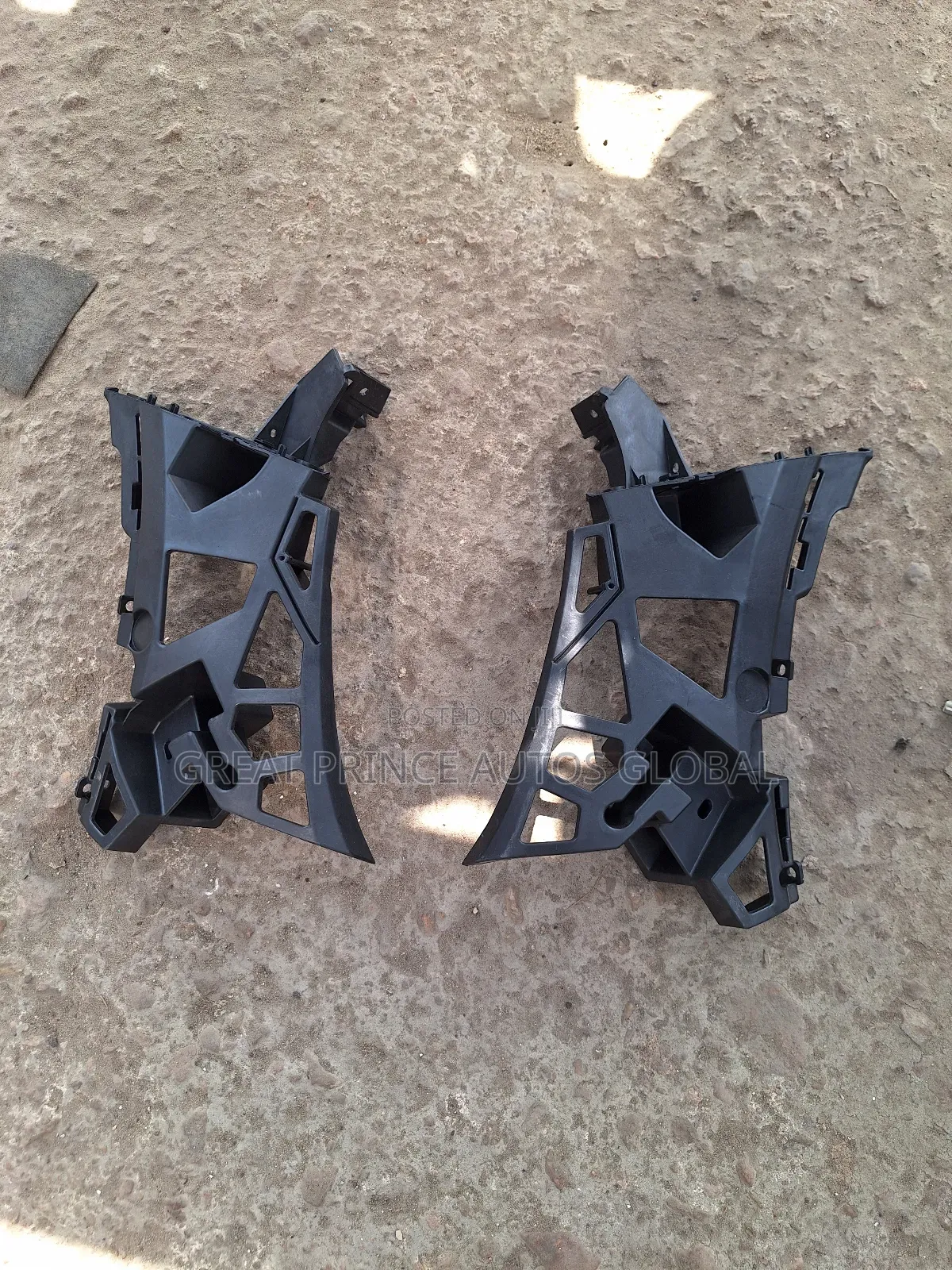 Head Lamp Hanger GLE 166