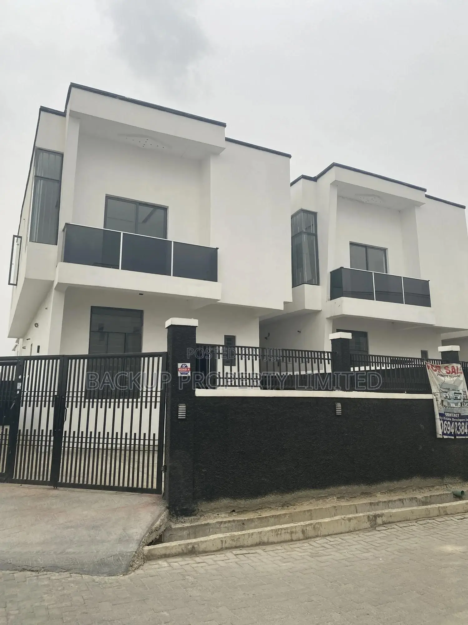 4bdrm Duplex in Aja Lekki, Crown Estate for sale