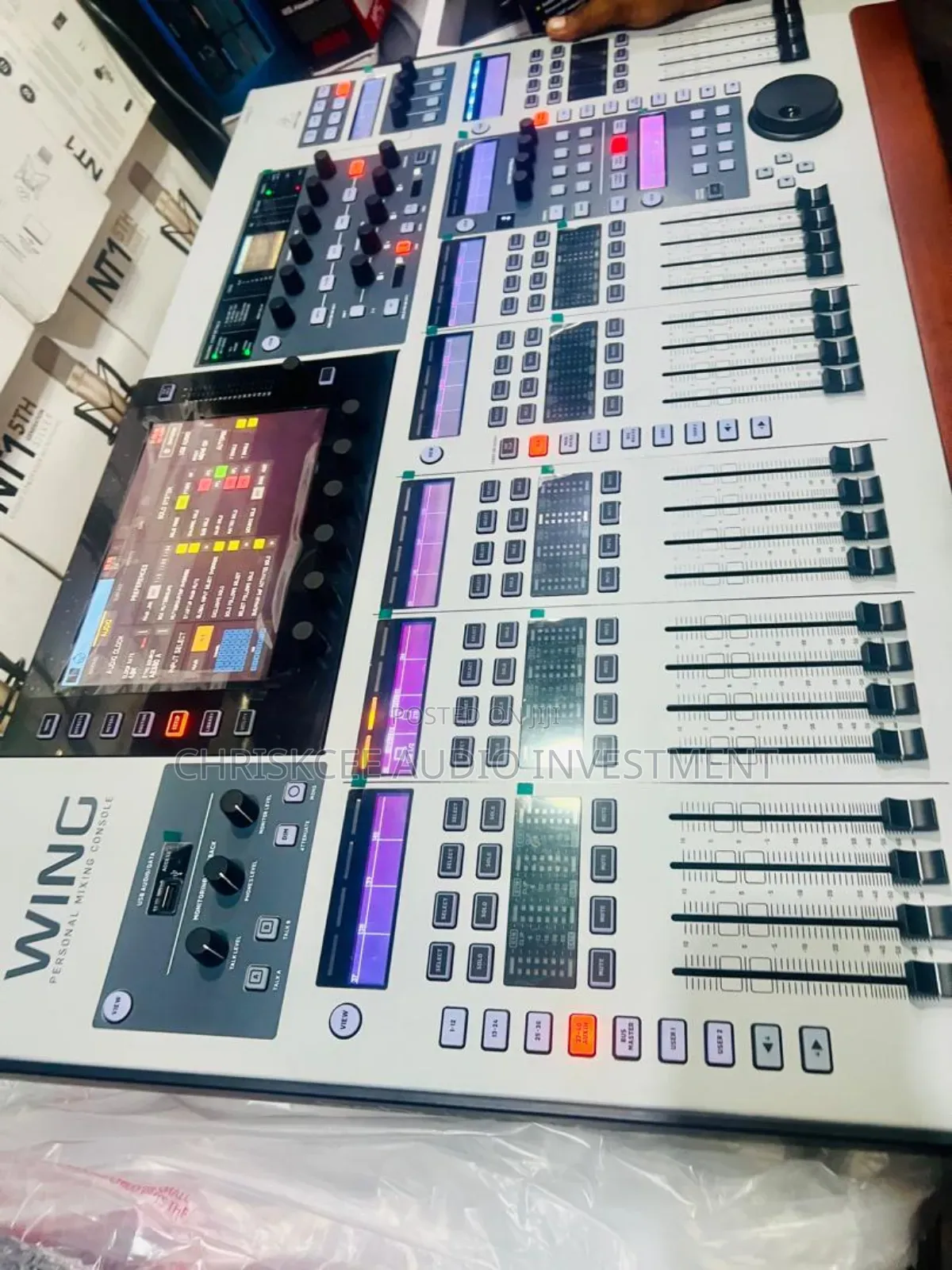 Behringer Wing Digital Professional Mixer