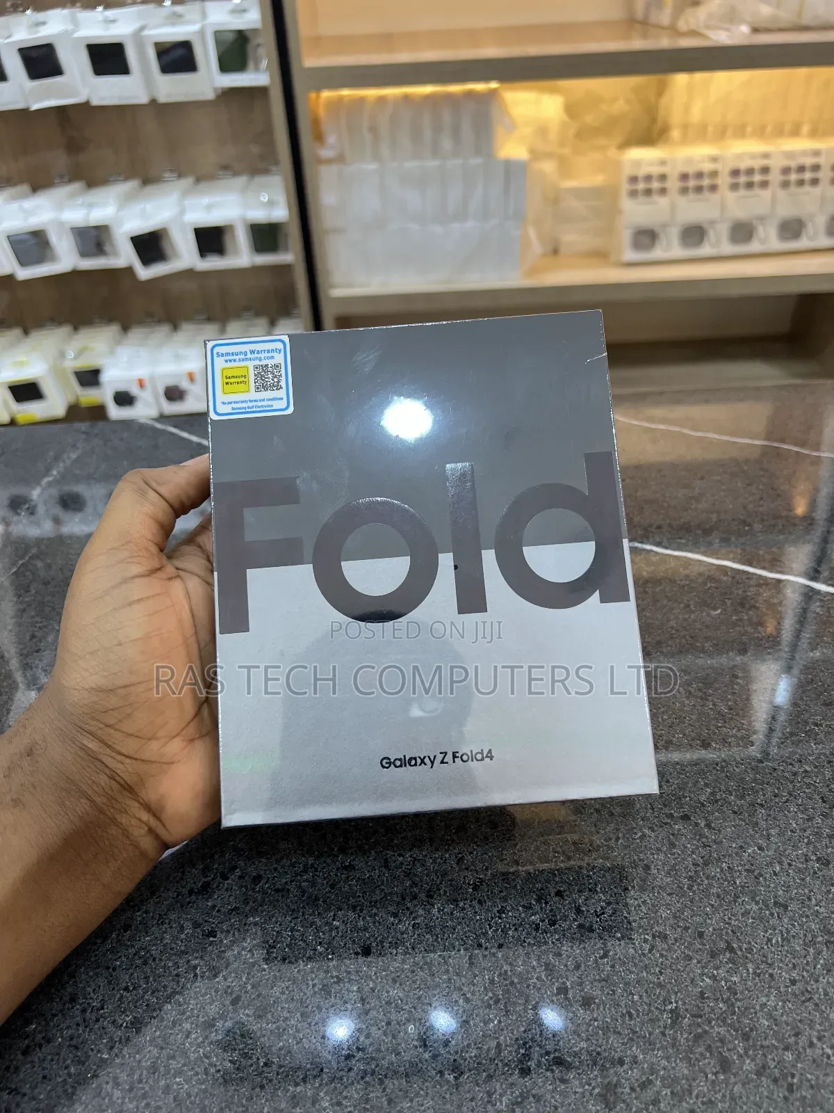 New Samsung Galaxy Z Fold4 256 GB Black