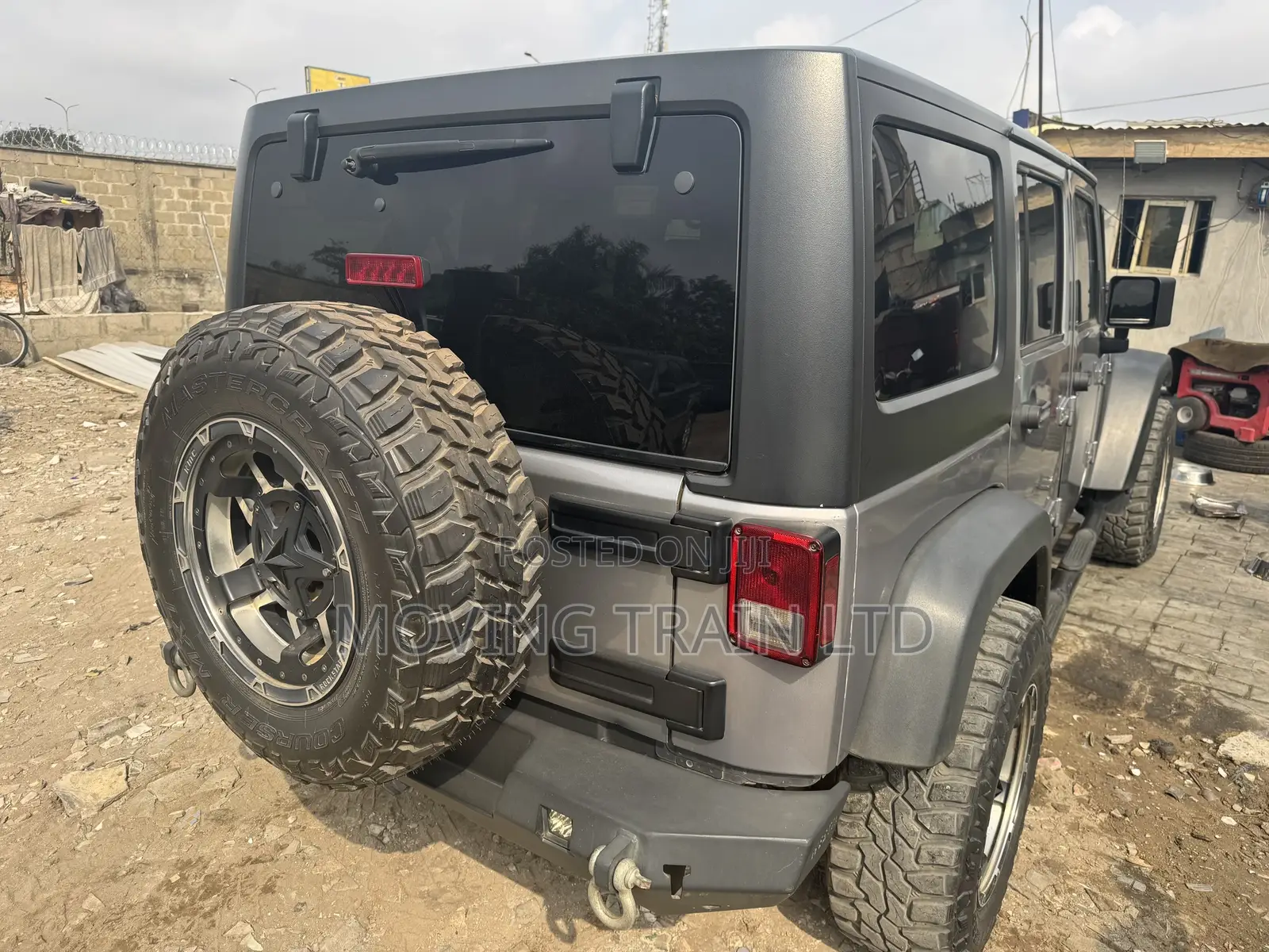 Jeep Wrangler Sahara 4x4 2017 Gray