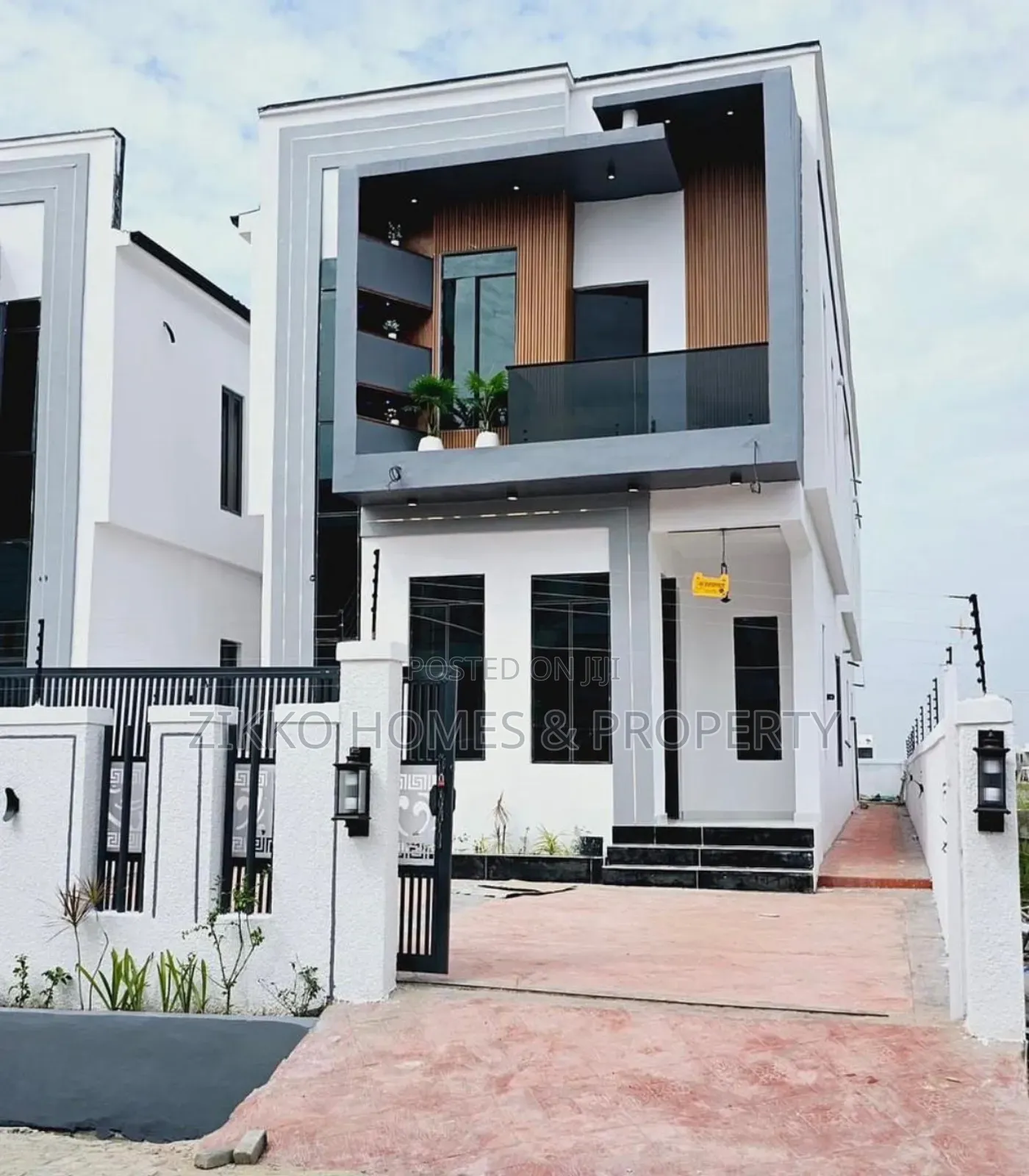 5bdrm Duplex in Ajah for sale