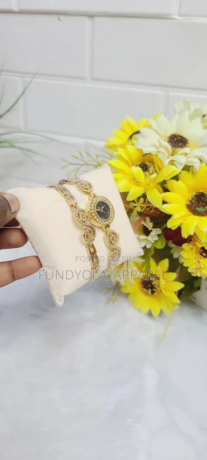 Female Guess Wristwatch and Bracelet Combo