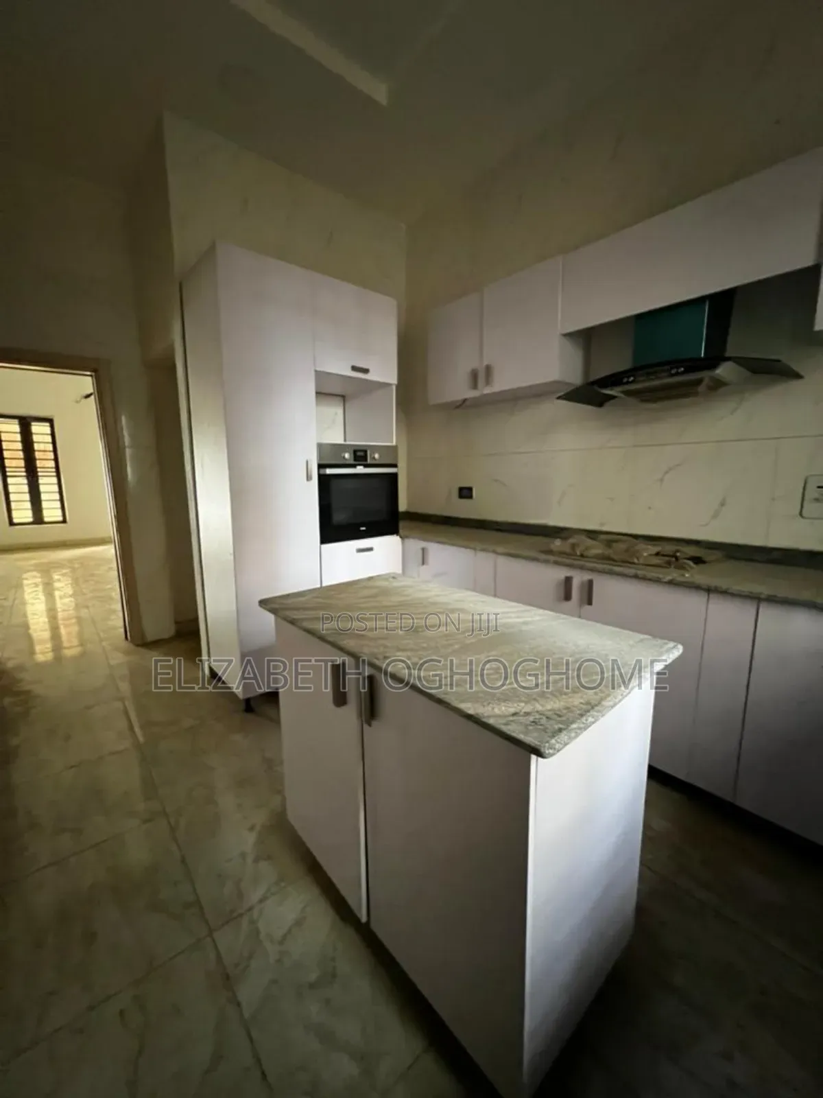 4bdrm Duplex in Lekki for sale