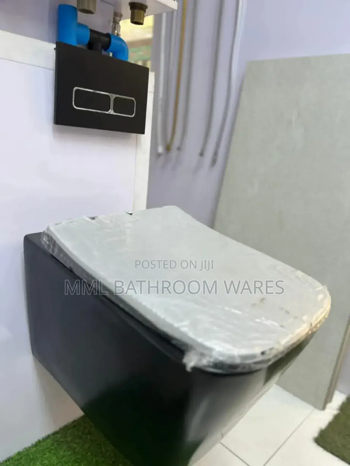 Black Conceal Wc