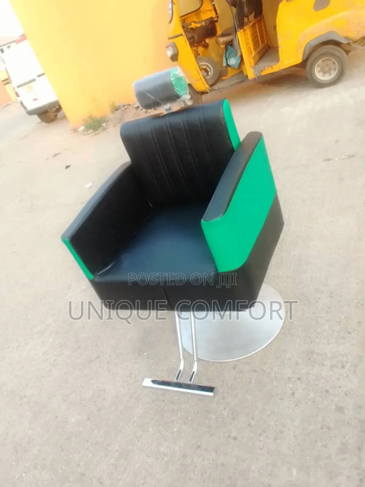 Salon Rolling Recliner Barber Chair