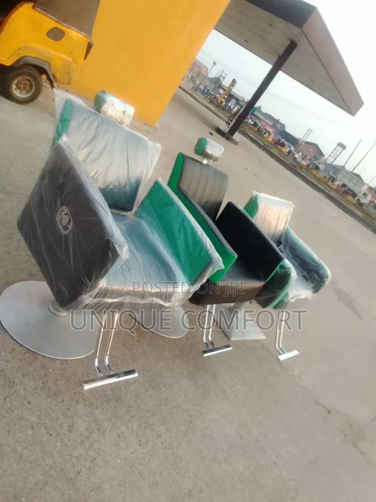 Salon Rolling Recliner Barber Chair