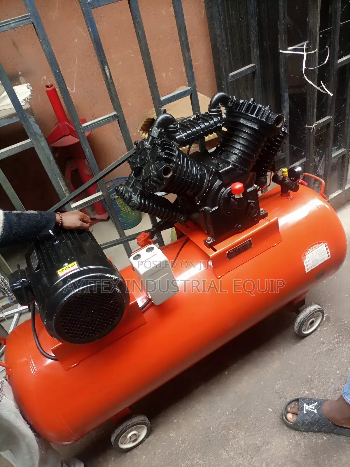Air Compressor 300L