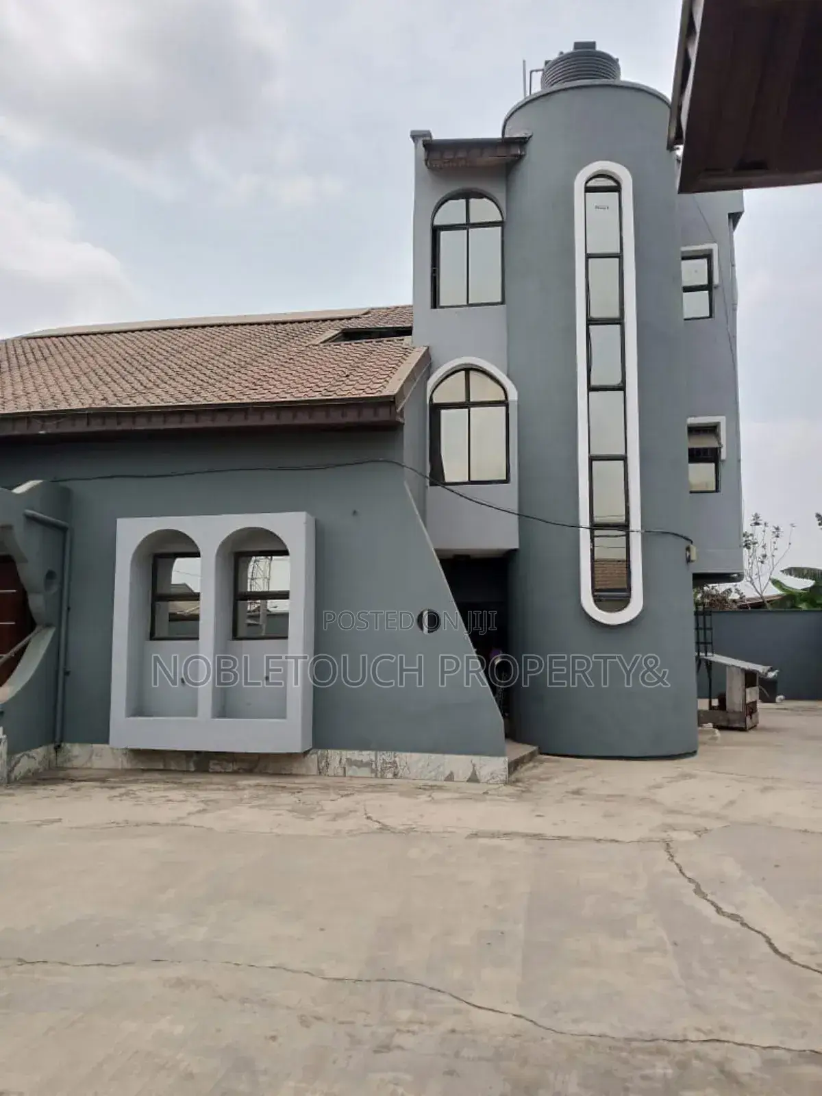 14bdrm Duplex in Ikotun Idimu Lagos, Iseri Olofin for sale