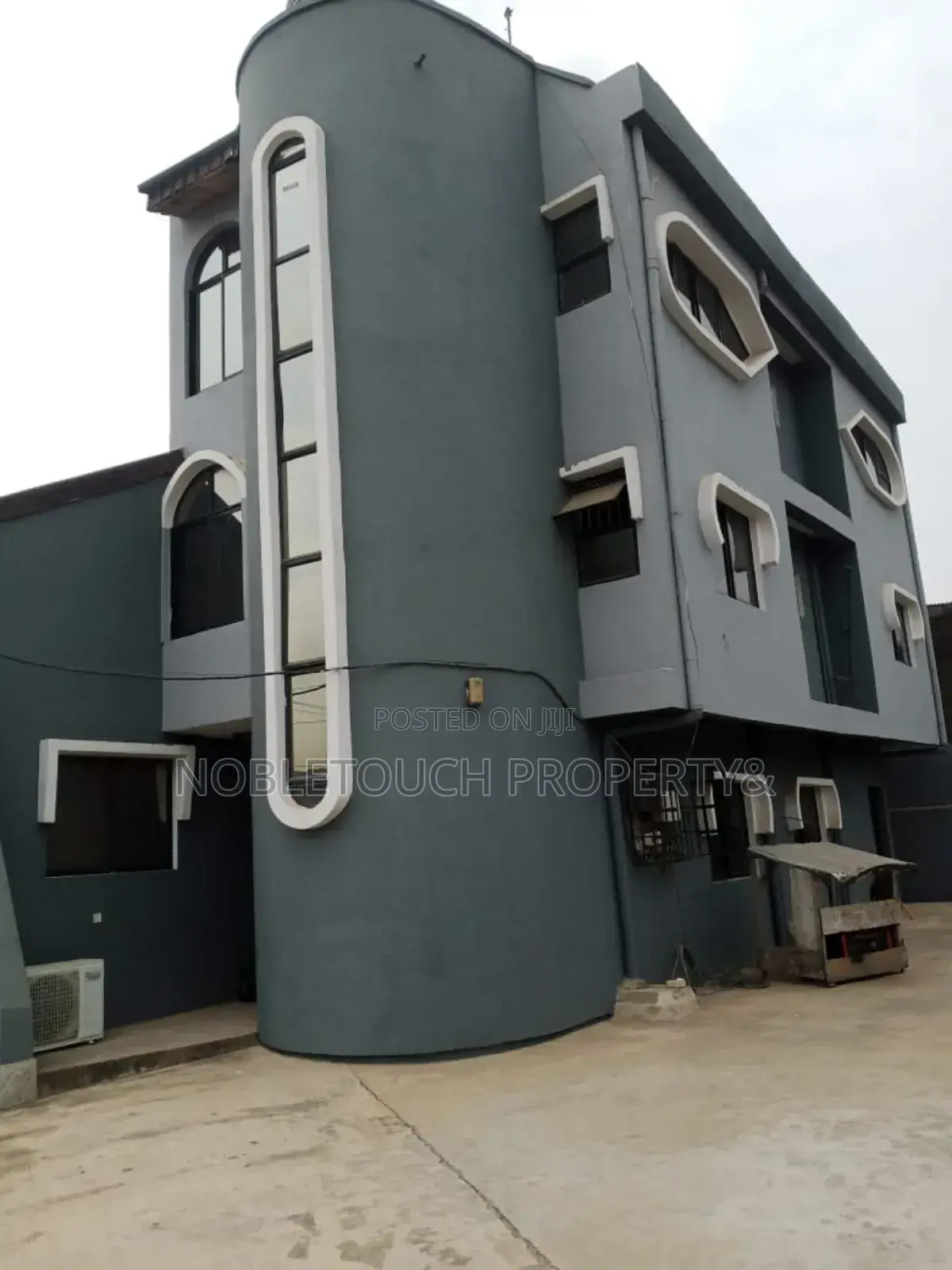 14bdrm Duplex in Ikotun Idimu Lagos, Iseri Olofin for sale