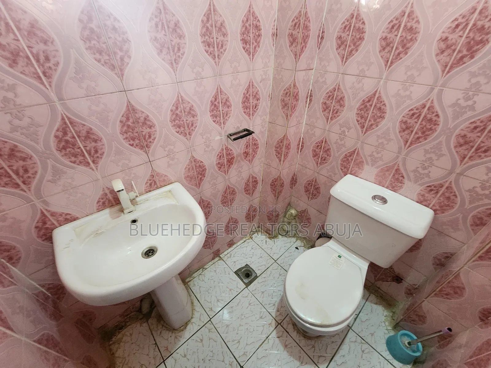 Beautifully Furnished and Well Located One Bedroom Apartment