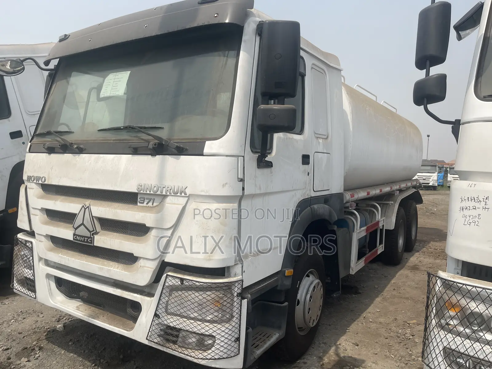 Foreign Used Howo Water Truck 20,000 Litres, 371hp.