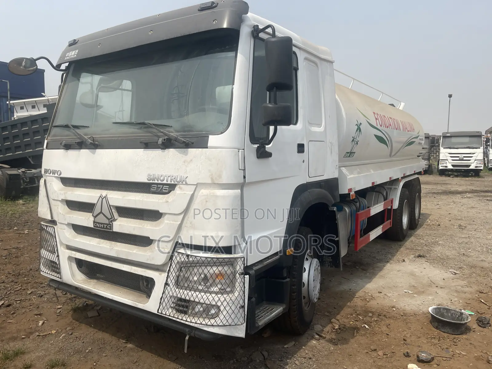 Foreign Used Howo Water Tanker Truck 20,000 Litres.