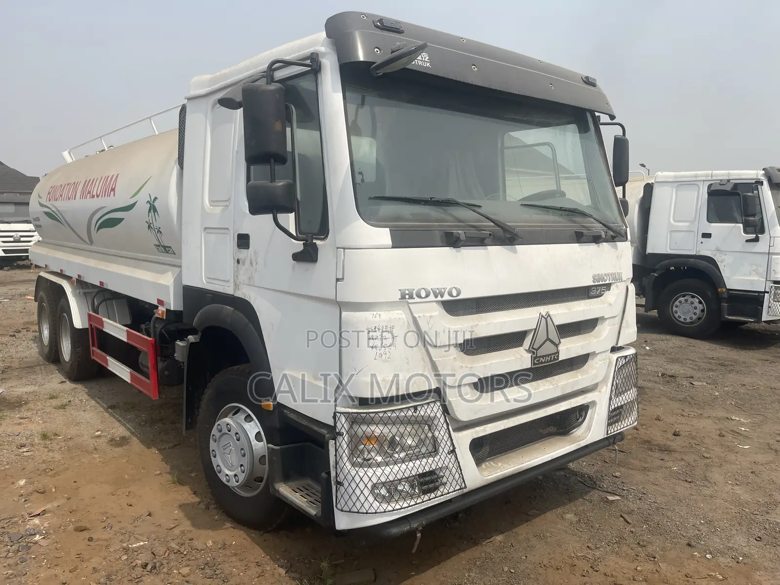Foreign Used Howo Water Tanker Truck 20,000 Litres.