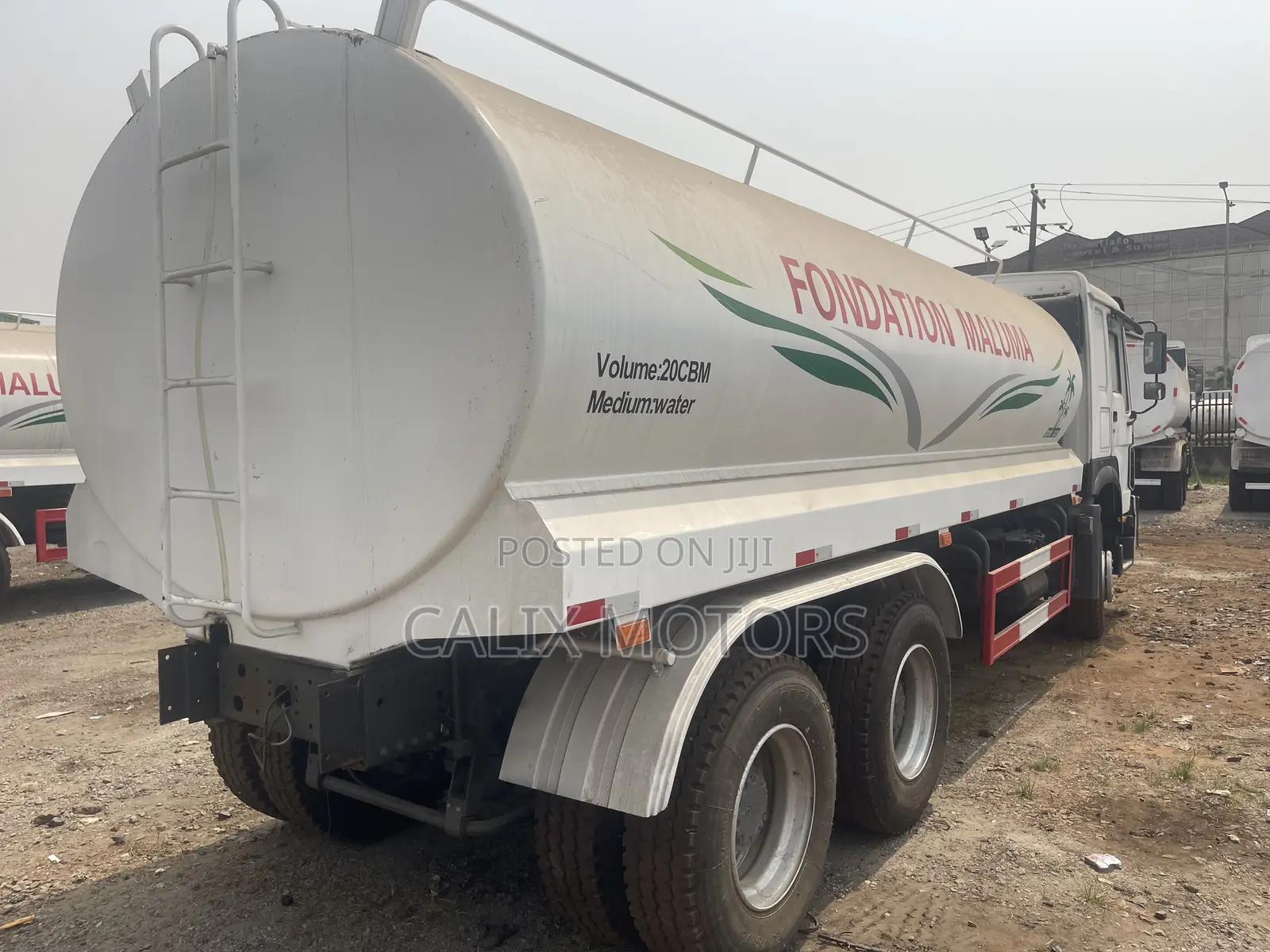 Foreign Used Howo Water Tanker Truck 20,000 Litres.
