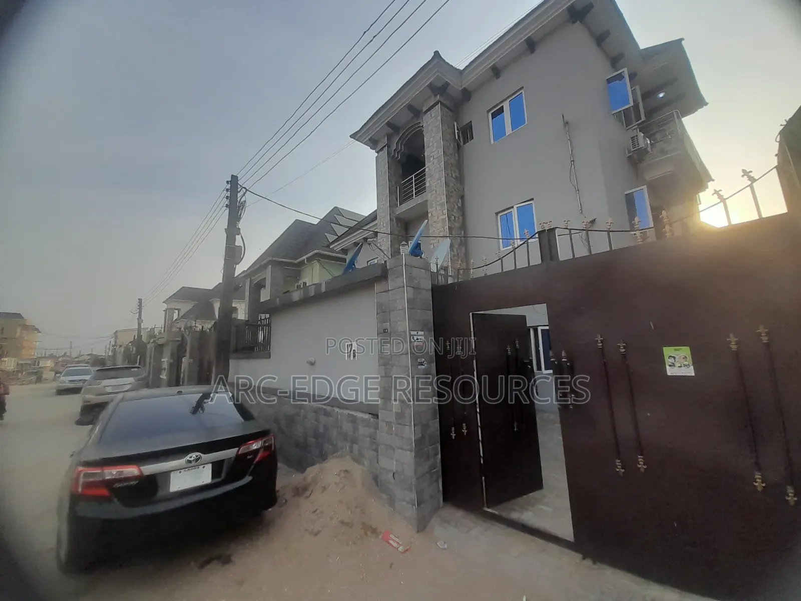 Furnished 3bdrm Block of Flats in Apple Junction for sale