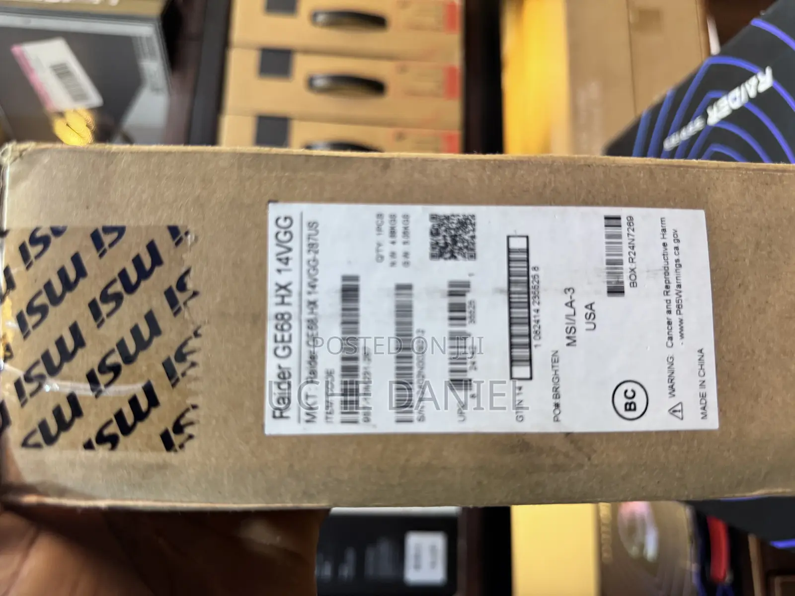 New Laptop MSI Raider GE76 12UGS 32GB Intel Core I9 SSD 1T
