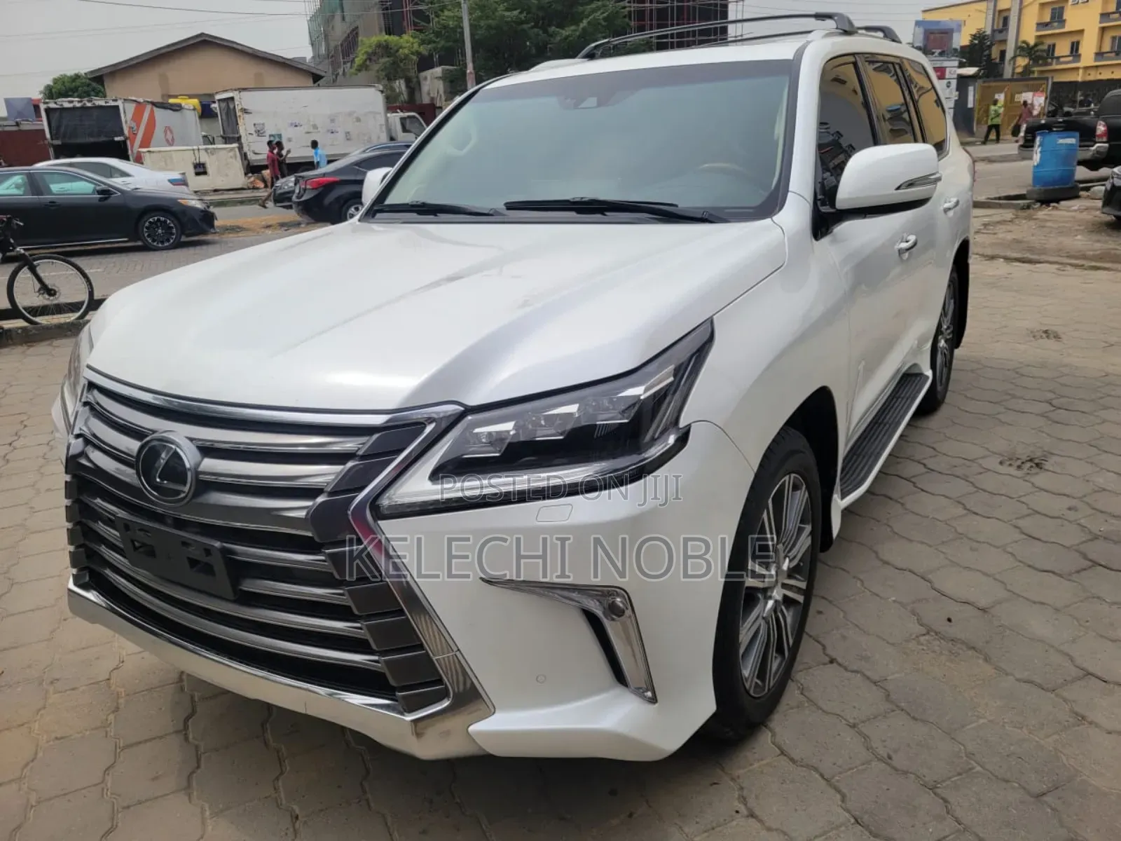 Lexus LX 570 (5 seats) AWD 2017 White