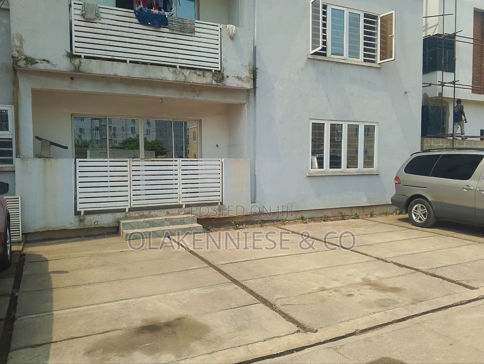 3bdrm Block of Flats in Olaleye New Town, Iponri for sale