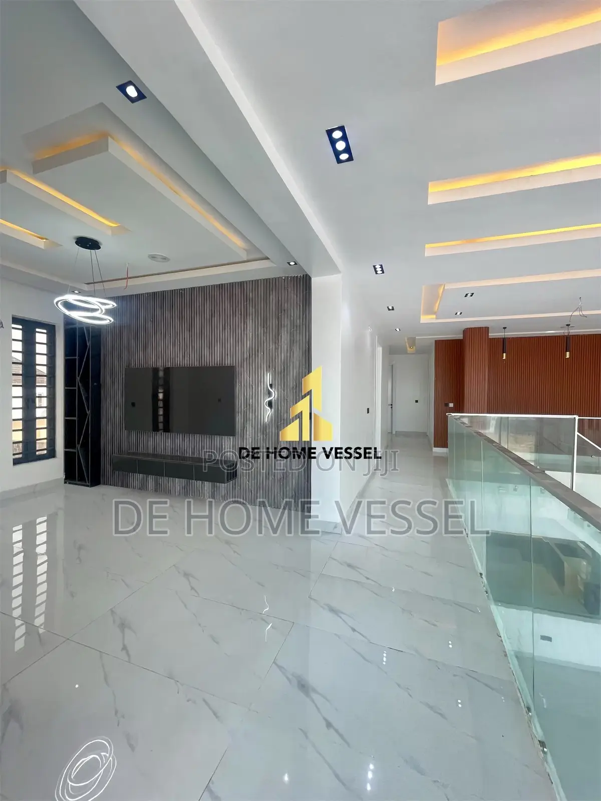 5bdrm Duplex in Ikota for sale
