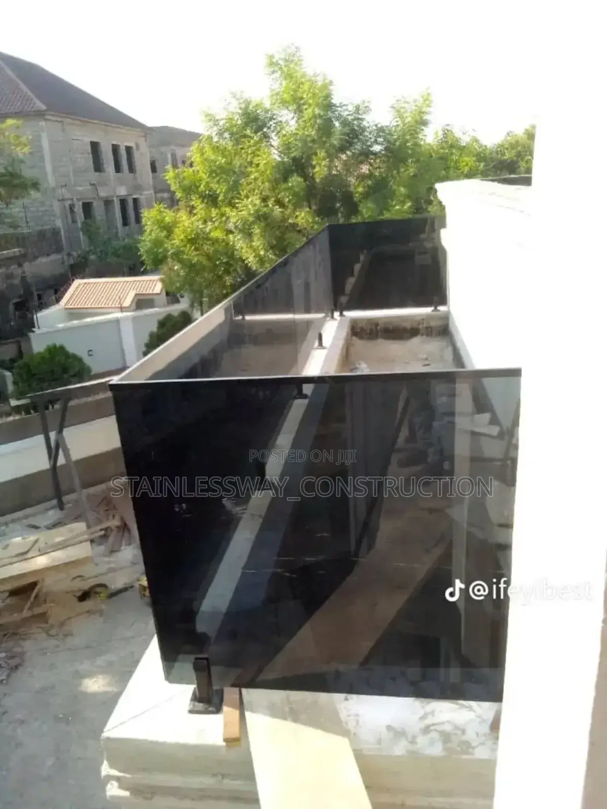 Turn Them Dark Gray Balcony Handrails