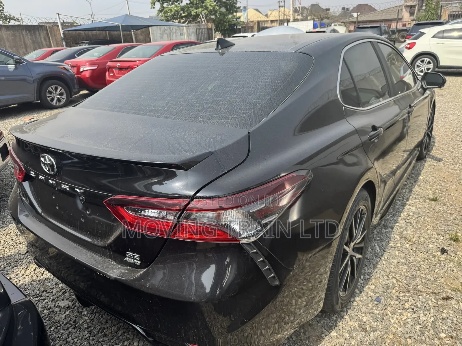 Toyota Camry SE 2021 Black
