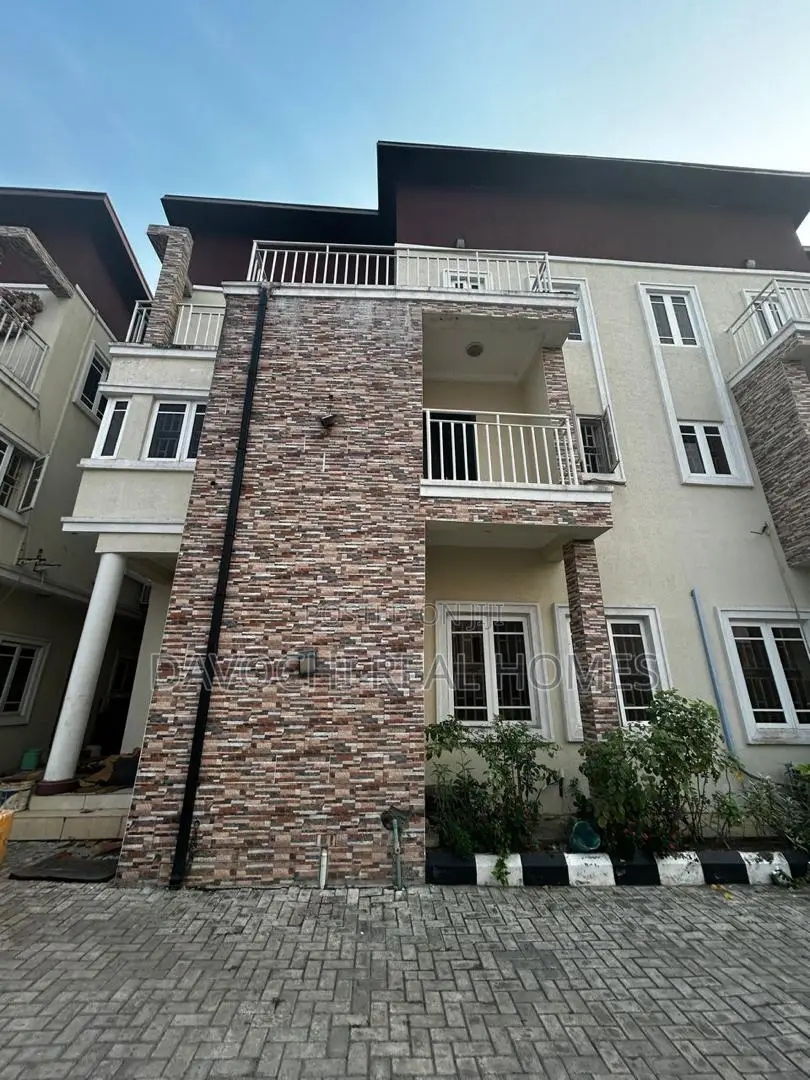 4bdrm Duplex in Osapa London, for rent
