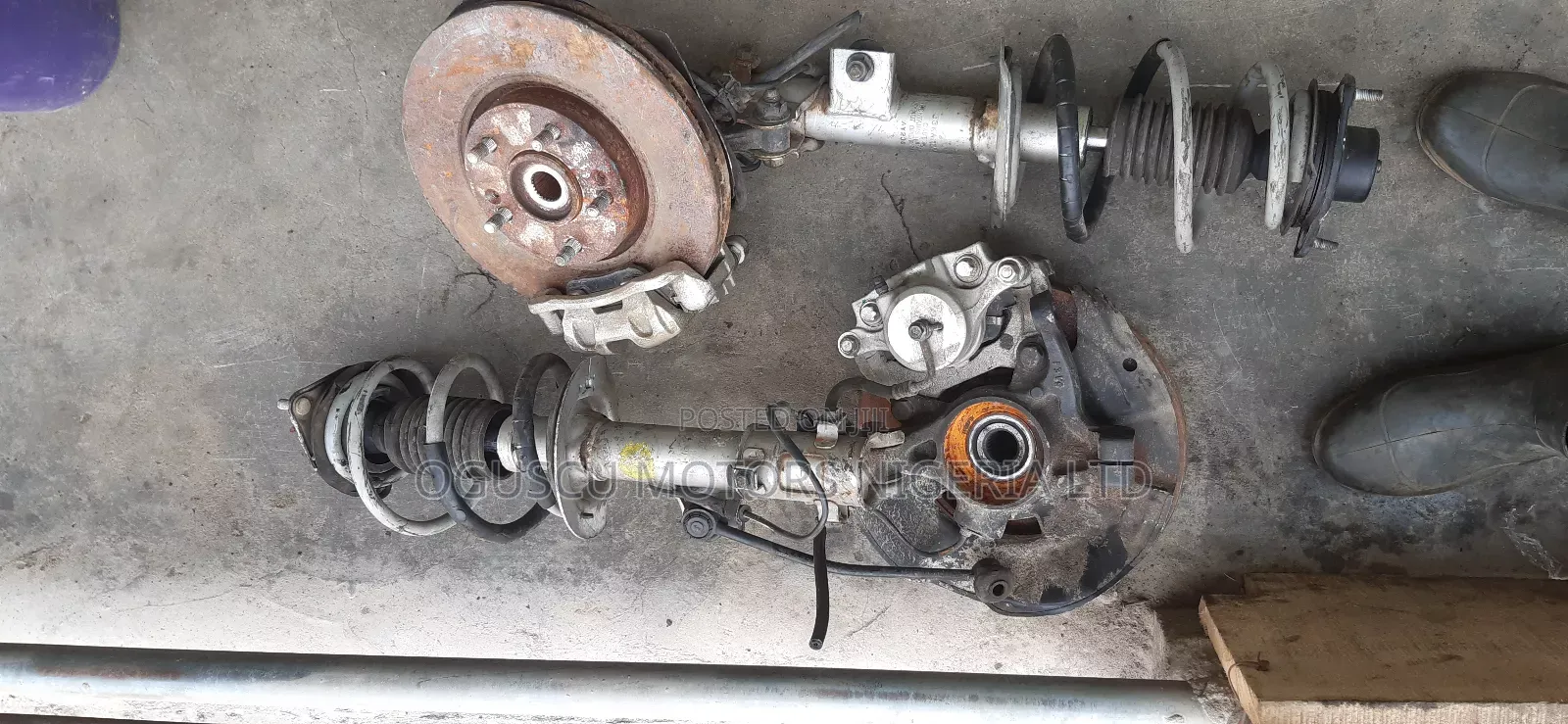 Front Shock Absorbers And Hubs Hyundai Sonata 2012 Model