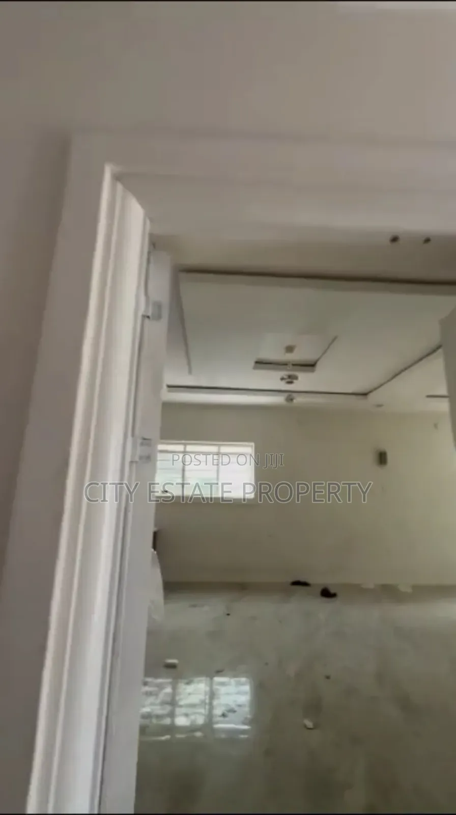 Furnished 3bdrm Duplex in Gra for sale