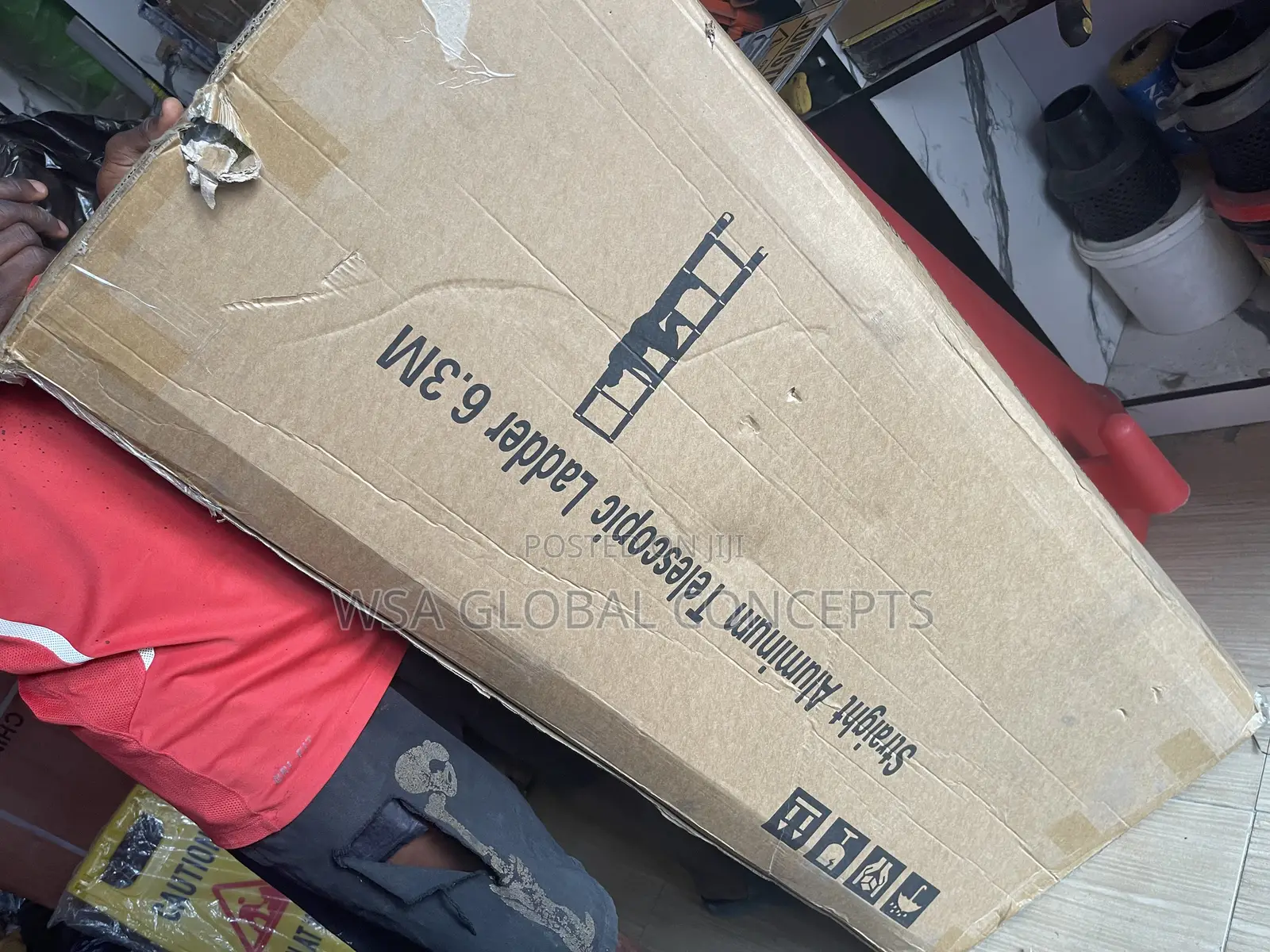 Straight Aluminum Telescopic Ladder 6.3 M