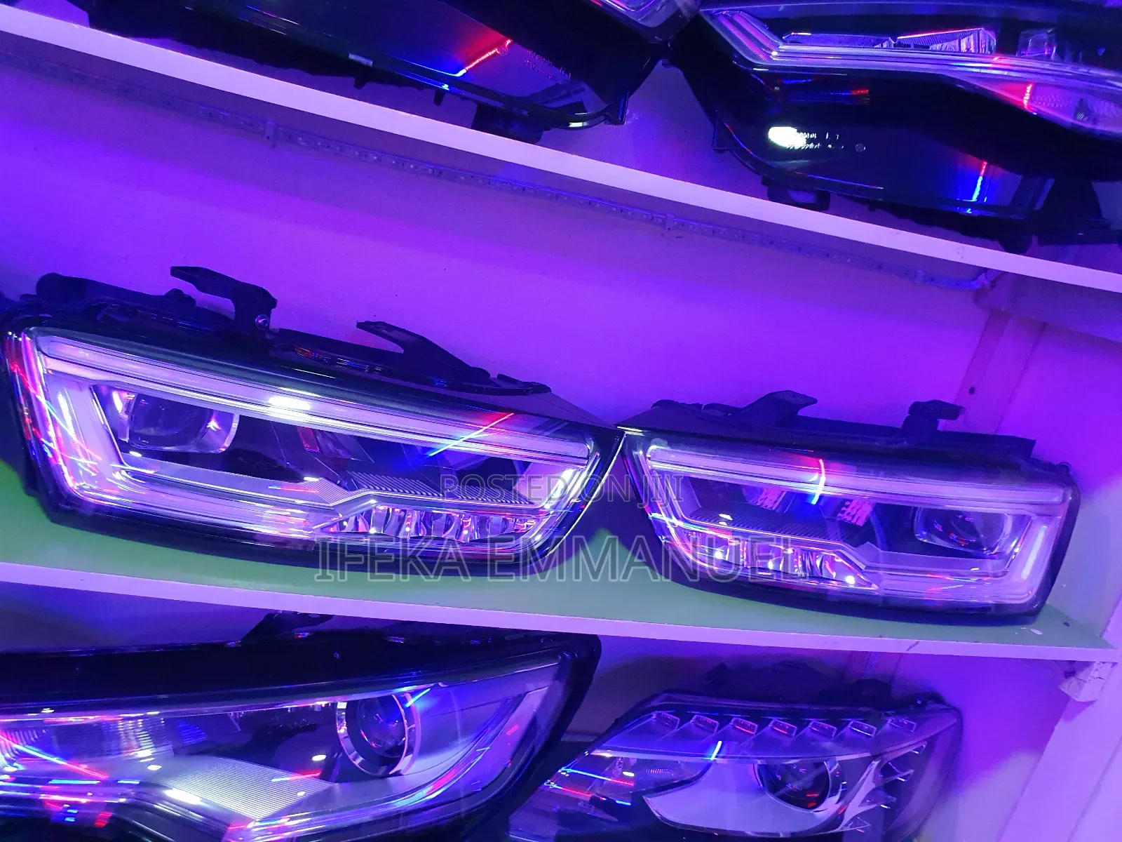 Headlights Audi Q3 2015