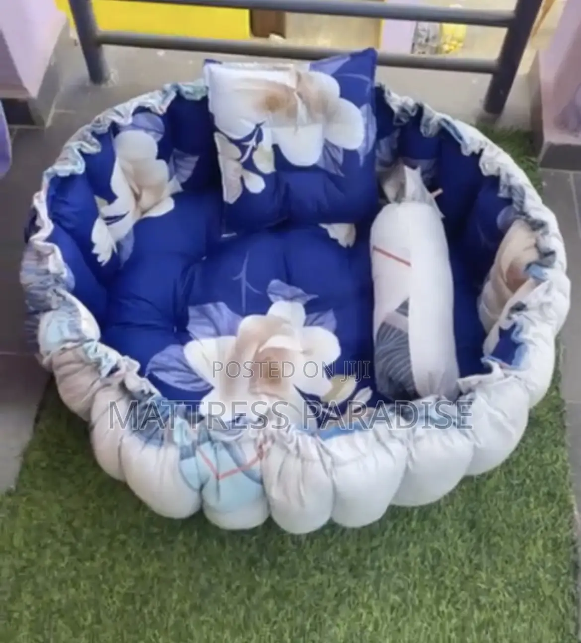 Circular Baby Nest