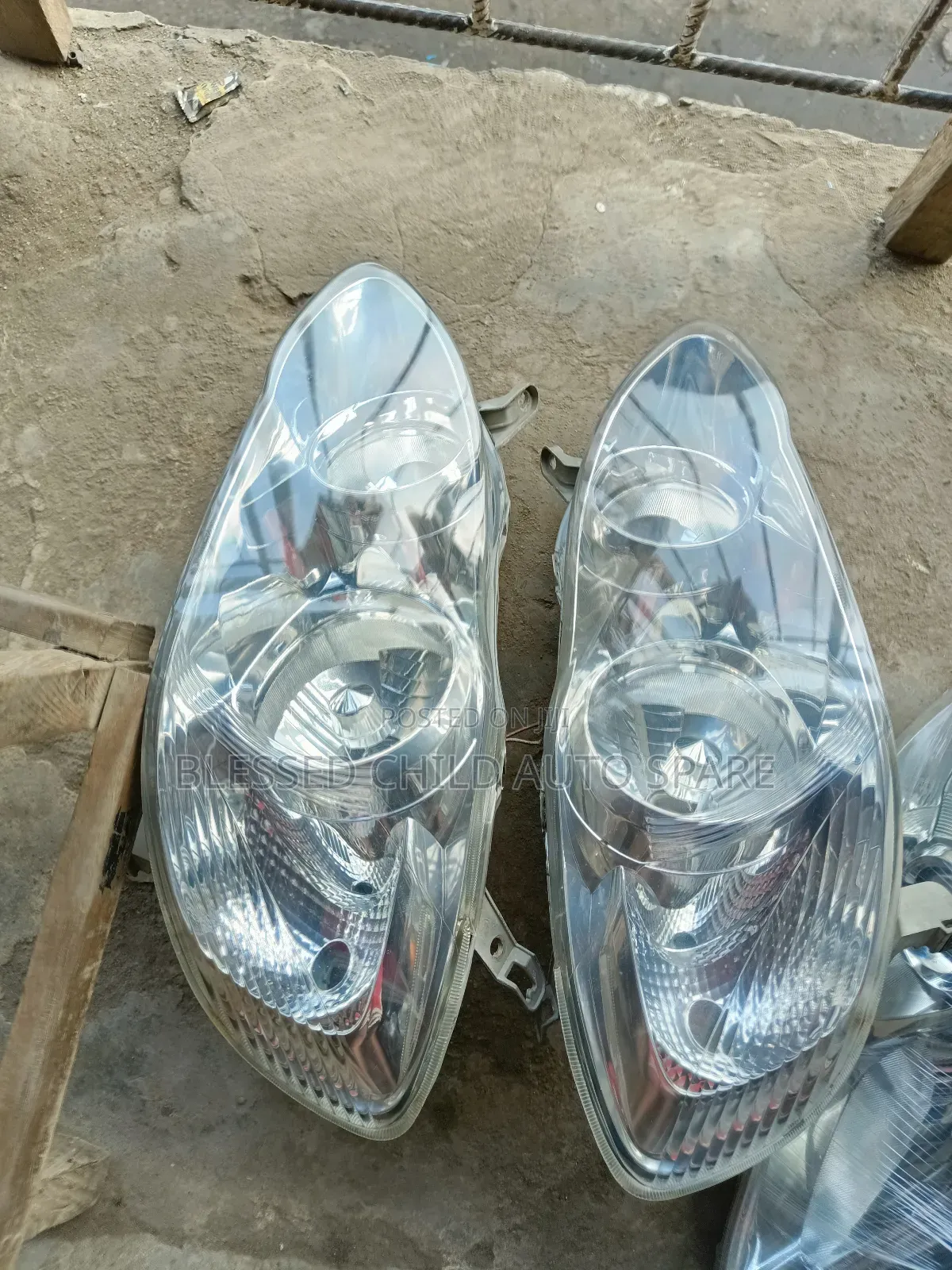 Headlamp Toyota Corolla Altis 2005 Charger Type