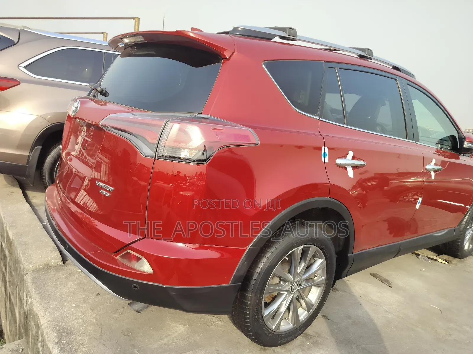 Toyota RAV4 2018 Red