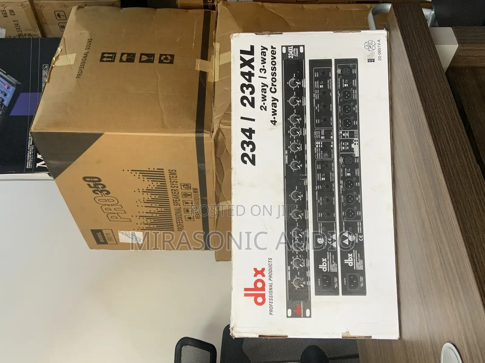 JBL VM 860 Professional Stage Wireless Microphone
