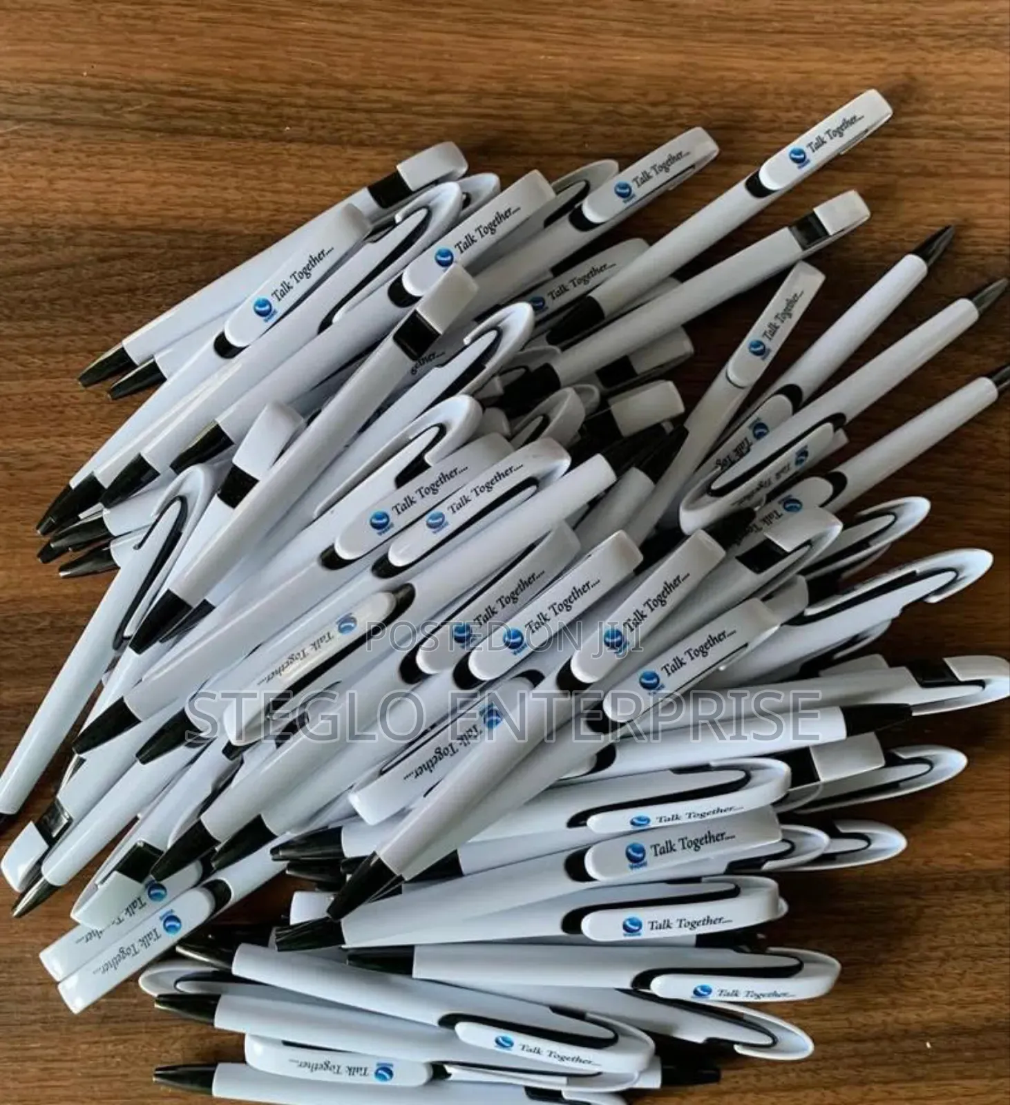 200 Unit of Branded Pens