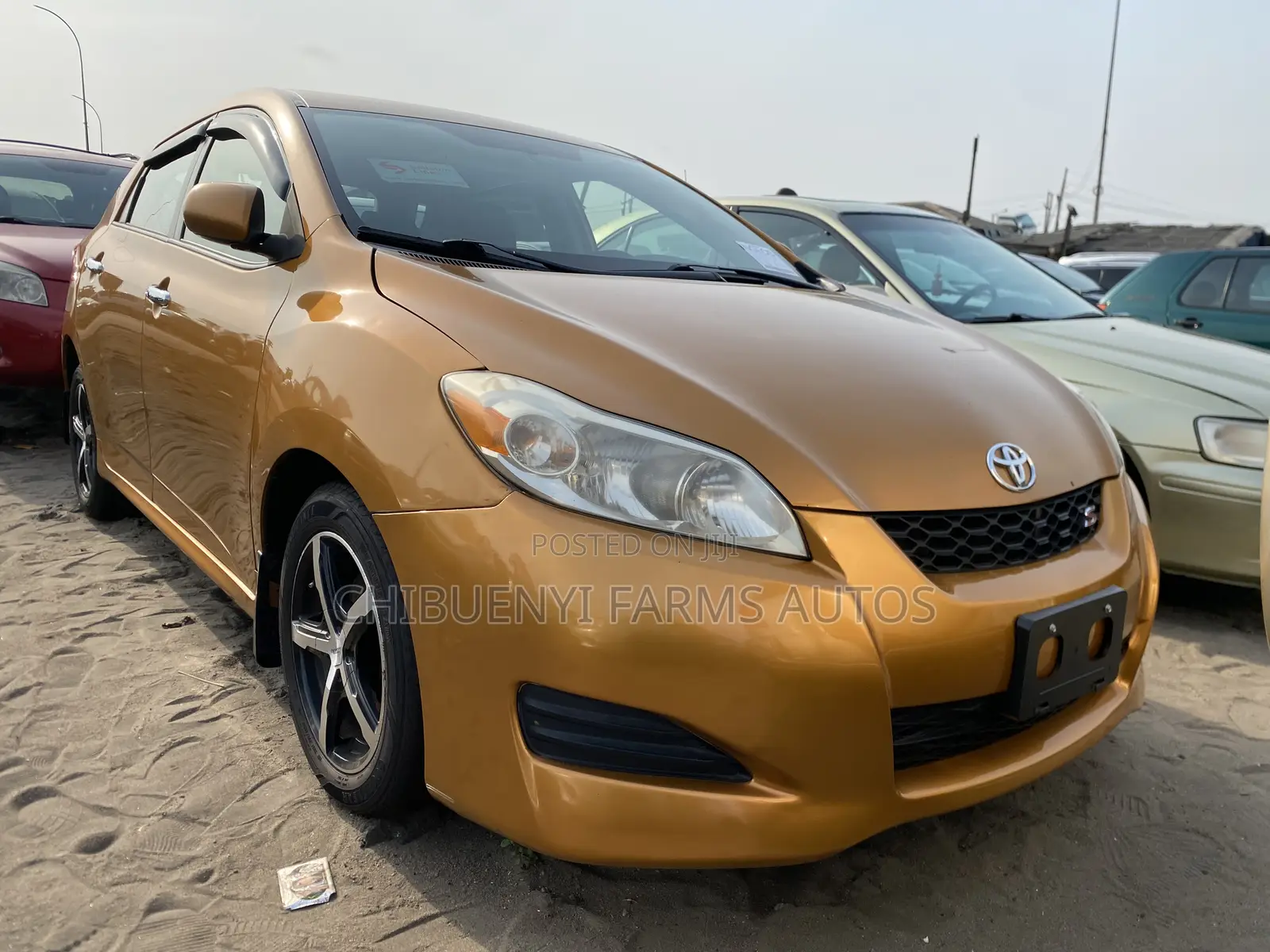 Toyota Matrix 2011 Gold